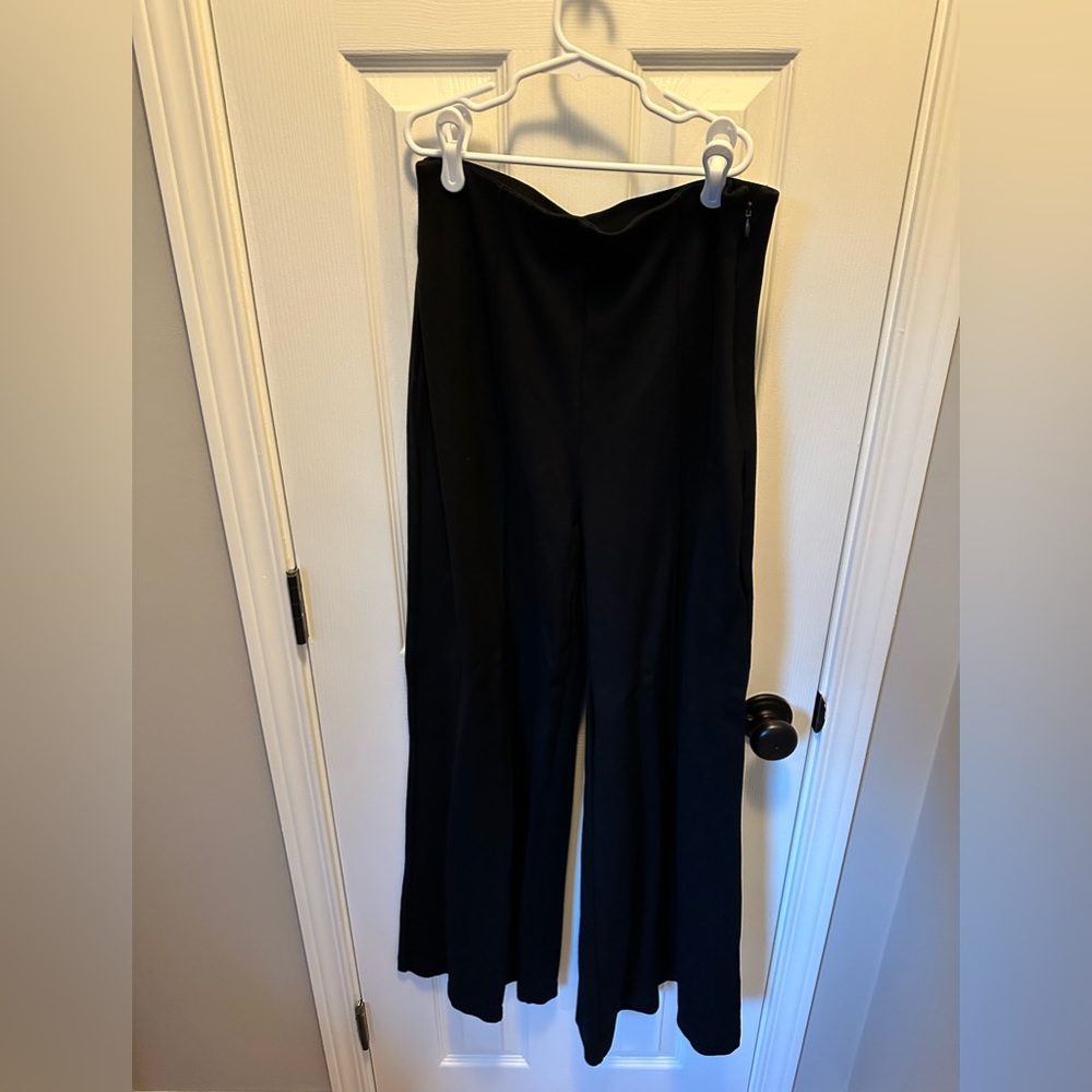 Quince ultra wide leg stretch pointe pants - size large